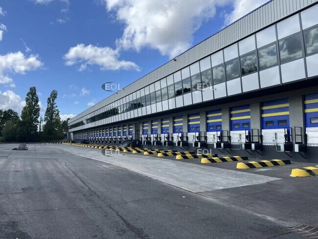 Plus de détails pour Industriel/Logistique à louer