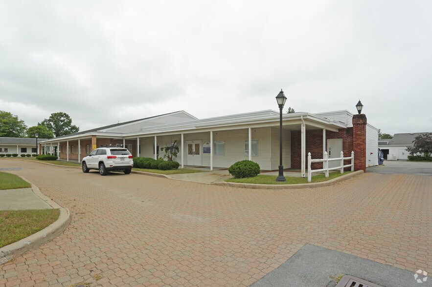 100 Saratoga Village Blvd, Malta, NY à louer - Photo de l’immeuble – Image 3 sur 15
