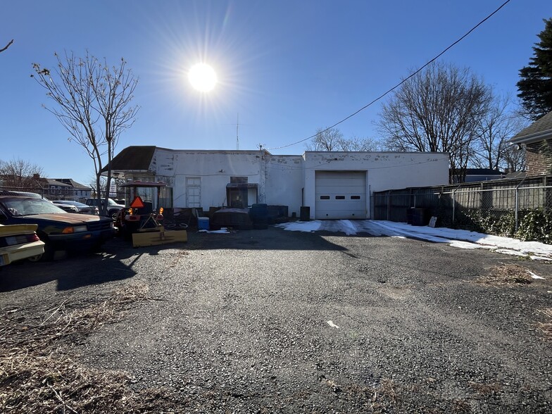 1314 Princess Anne St, Fredericksburg, VA à vendre - Photo de l’immeuble – Image 3 sur 11