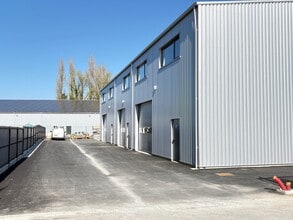 6 ZA du Parc, Muzillac à louer Photo de l’immeuble– Image 1 sur 5