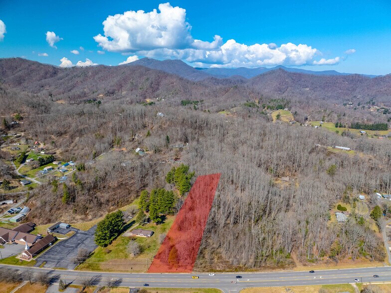 00 Russ Ave, Waynesville, NC à vendre - Photo de l’immeuble – Image 3 sur 8