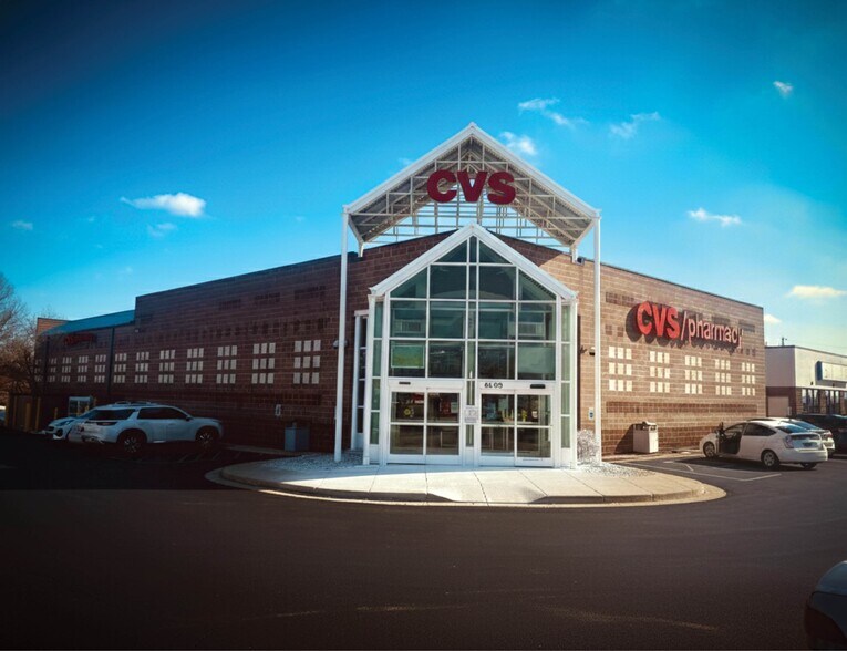 6109 Bardstown Rd, Louisville, KY à louer - Photo de l’immeuble – Image 1 sur 4