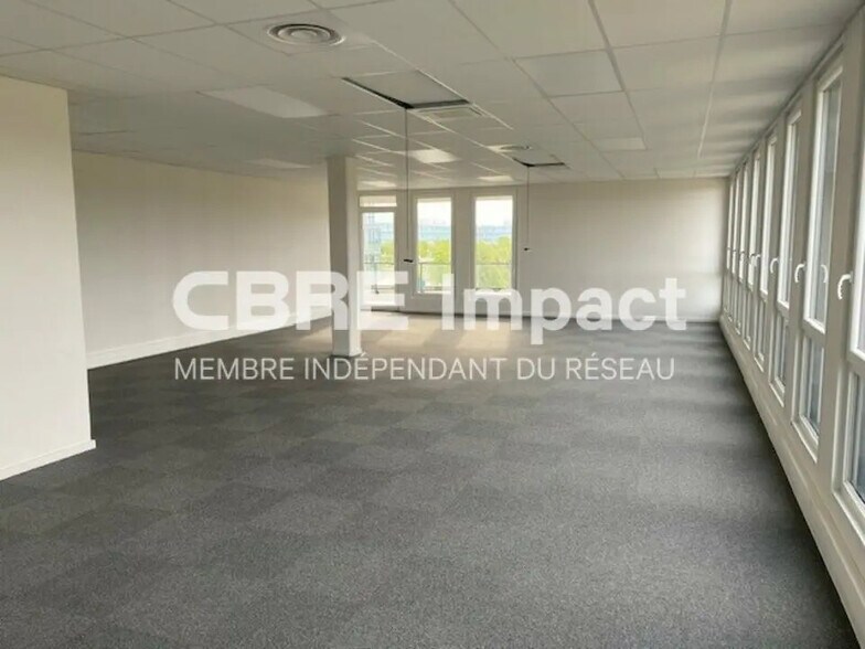 Bureau dans Bezannes à vendre - Photo intérieure – Image 3 sur 11