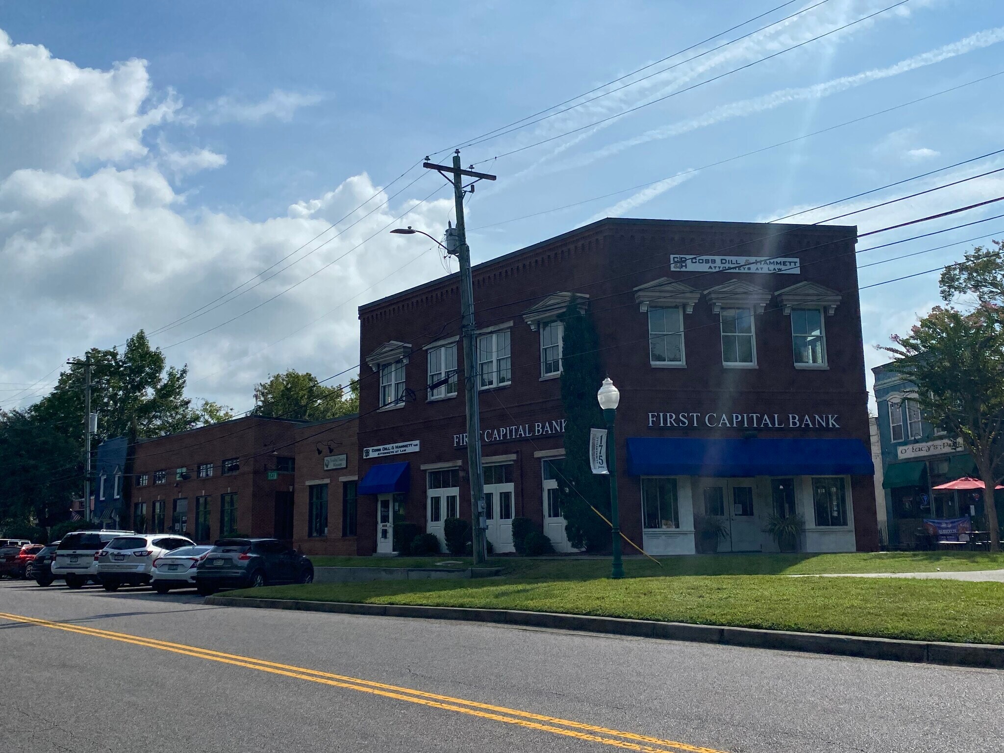 237 S Cedar St, Summerville, SC à louer Photo de l’immeuble– Image 1 sur 5