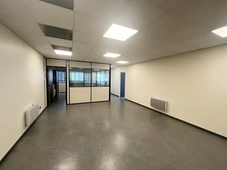 Bureau dans Le Havre à louer - Photo de l’immeuble – Image 3 sur 5