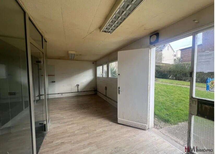 Local d'activités dans Rouen à vendre - Photo intérieure – Image 2 sur 5