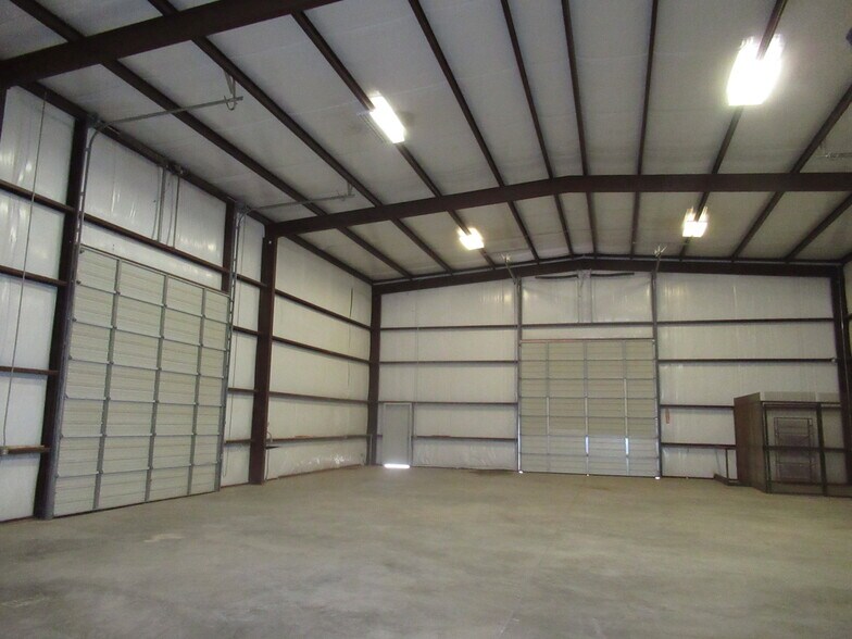 3306 S County Road 1108 & I-20, Midland, TX à louer - Photo de l’immeuble – Image 2 sur 3