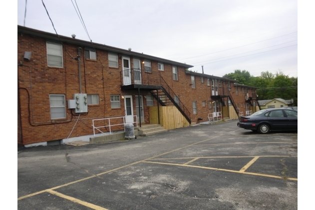 3102-3112 N 51st Ter, Kansas City, KS à vendre - Photo de l’immeuble – Image 2 sur 17