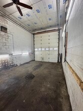 11 Front St, Springfield, MA à louer Photo intérieure– Image 2 sur 2