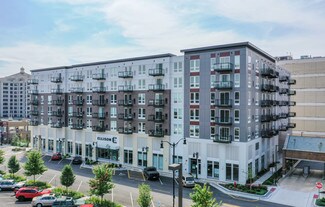 Plus de détails pour 1555 Ellinwood Ave, Des Plaines, IL - Local commercial à louer