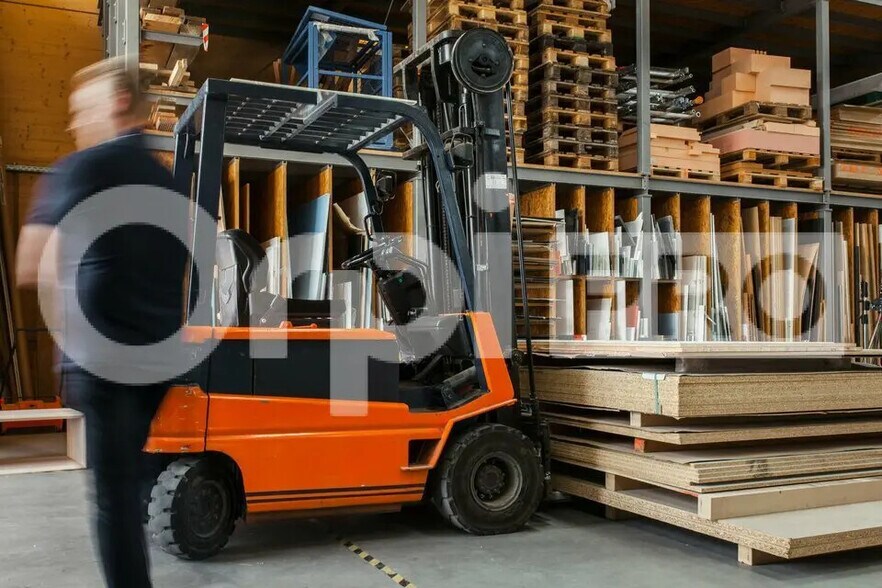 Industriel/Logistique dans Saint-Vincent-de-Tyrosse à louer - Photo intérieure – Image 2 sur 2