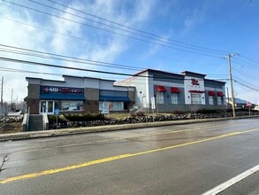 300 S Maple Rd, Ann Arbor, MI à louer Photo de l’immeuble– Image 1 sur 3