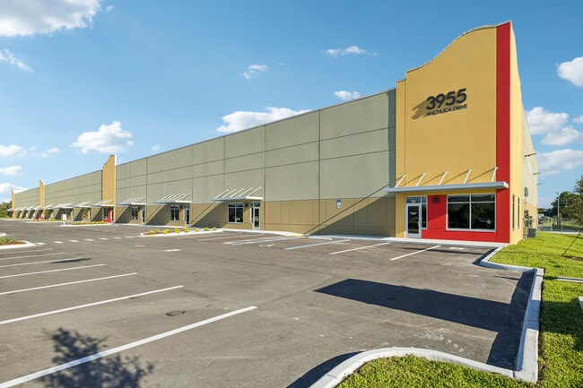 Plus de détails pour 3955 Anchuca Dr, Lakeland, FL - Industriel/Logistique à louer
