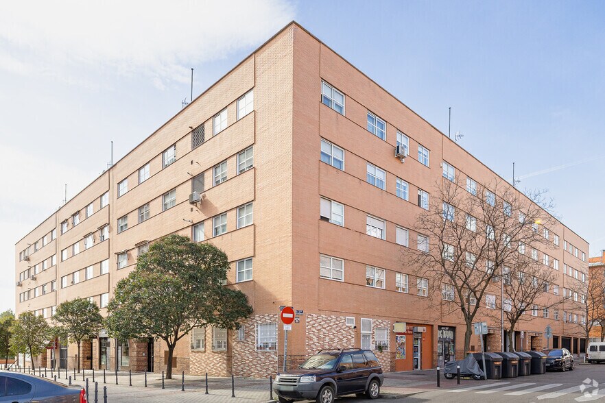Calle Pergamino, 28, Madrid, Madrid à vendre - Photo de l’immeuble – Image 2 sur 3
