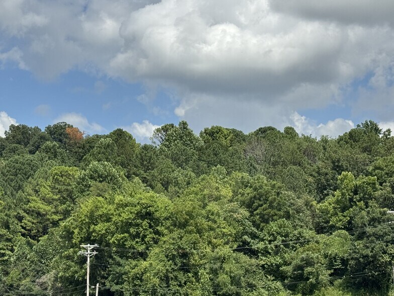511 E Veterans Dr, Cookeville, TN à vendre - Photo de l’immeuble – Image 1 sur 2