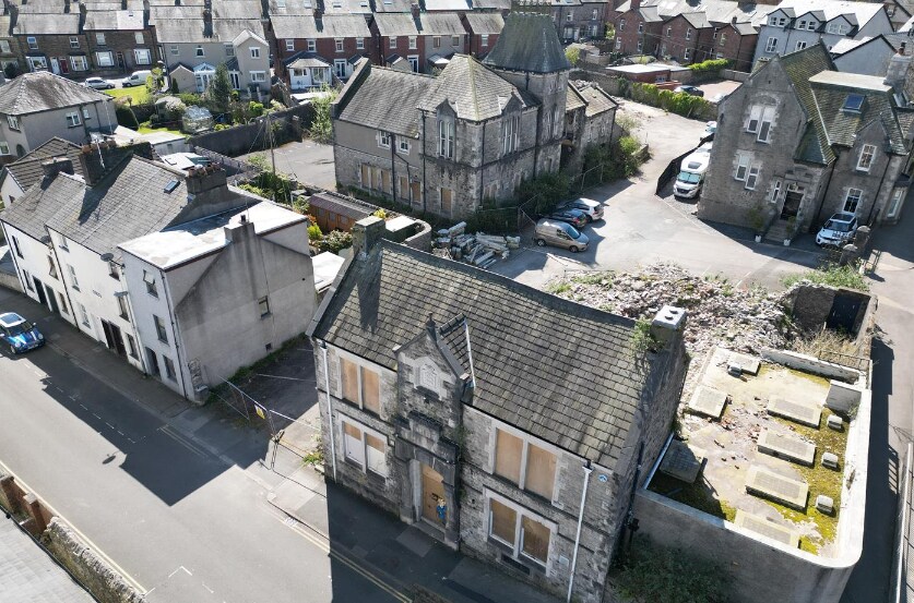 Neville St, Ulverston à vendre - Photo de l’immeuble – Image 1 sur 3