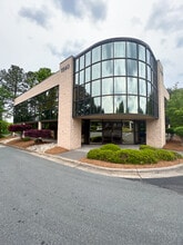 1540 Westbrook Plaza Dr, Winston-Salem, NC à louer Photo intérieure– Image 1 sur 2