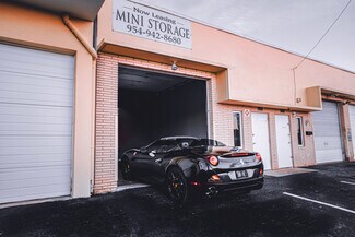 Plus de détails pour 5042 NE 12th Ave, Oakland Park, FL - Industriel/Logistique à louer