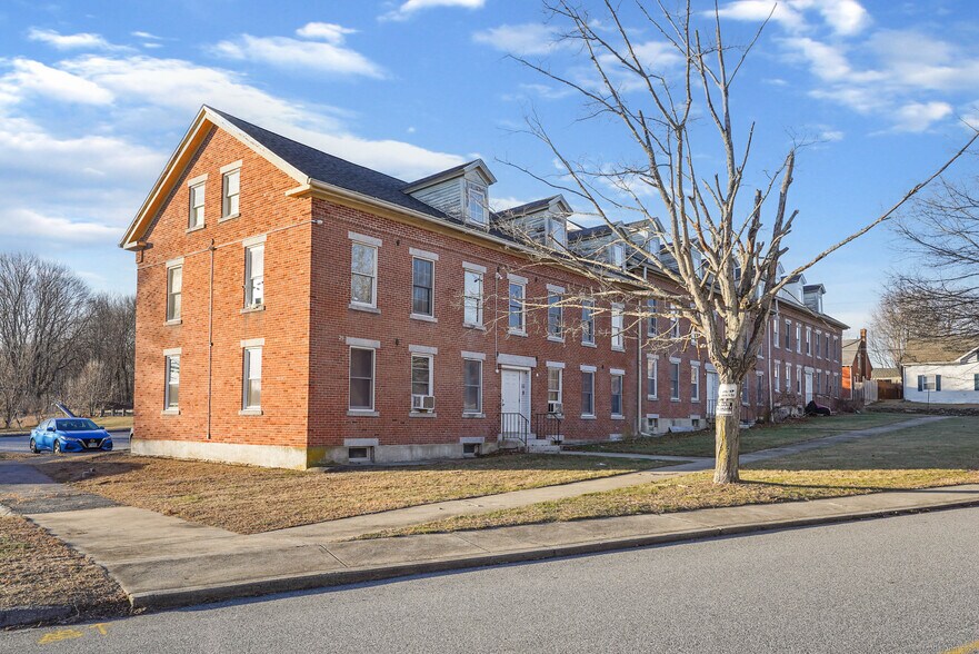 29 Tiffany St, Brooklyn, CT à vendre - Photo de l’immeuble – Image 3 sur 7