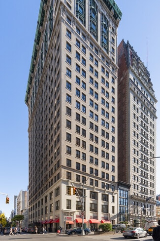 Plus de détails pour 215 Park Ave S, New York, NY - Bureau à louer