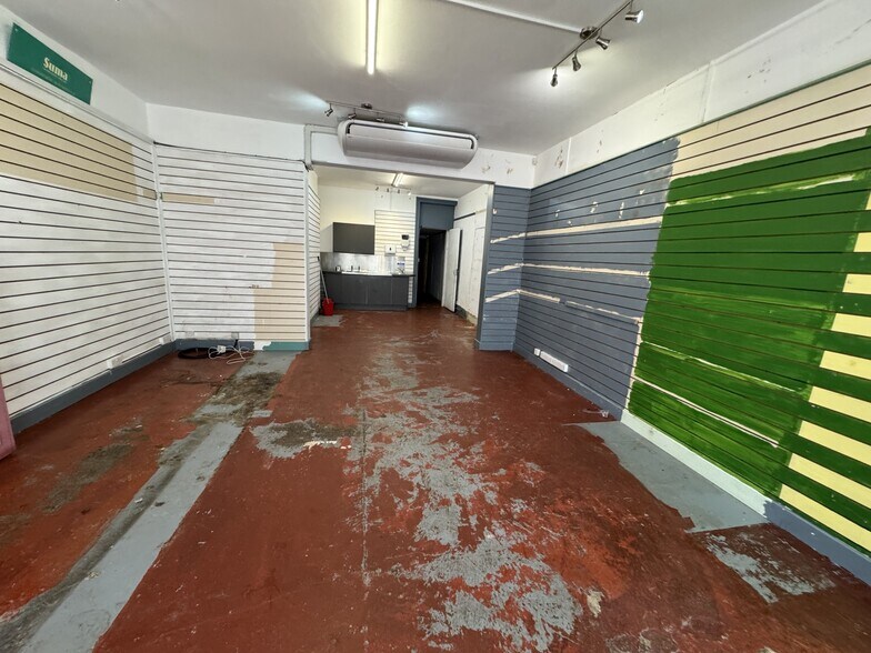 5 Peel St, Huddersfield à vendre - Photo intérieure – Image 3 sur 9