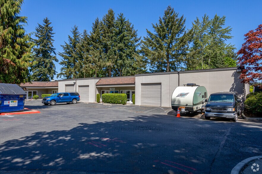 703-757 Kirkland Ave, Kirkland, WA à louer - Photo de l’immeuble – Image 2 sur 3