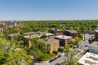 8405 Rue Bougainville, Montréal, QC - VUE AÉRIENNE  vue de carte