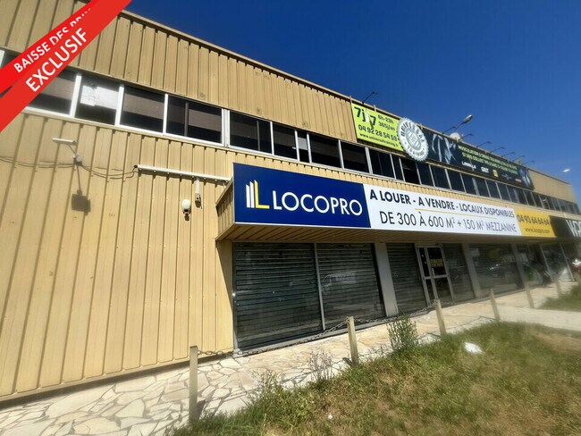 Plus de détails pour Local commercial à louer