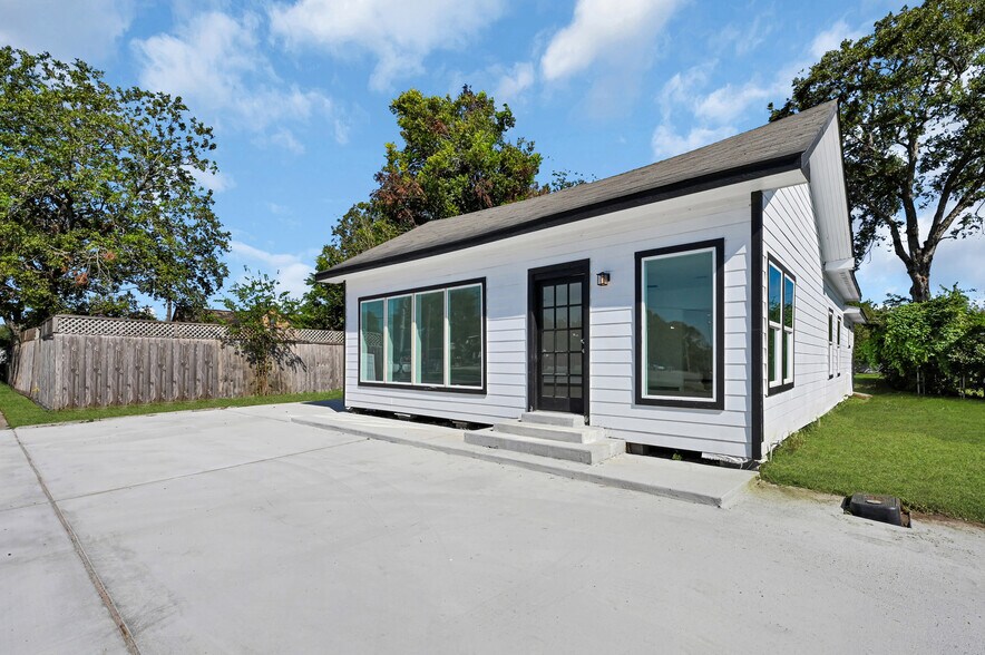2513 Avenue H, Rosenberg, TX à vendre - Photo de l’immeuble – Image 2 sur 25