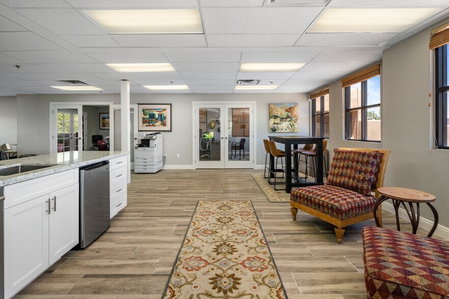7301 E Sundance Trl, Carefree, AZ à vendre - Photo de l’immeuble – Image 3 sur 22
