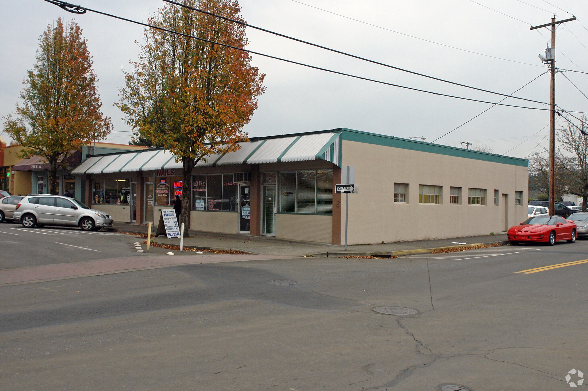 80 NW 2nd St, Gresham, OR à louer Photo principale– Image 1 sur 4