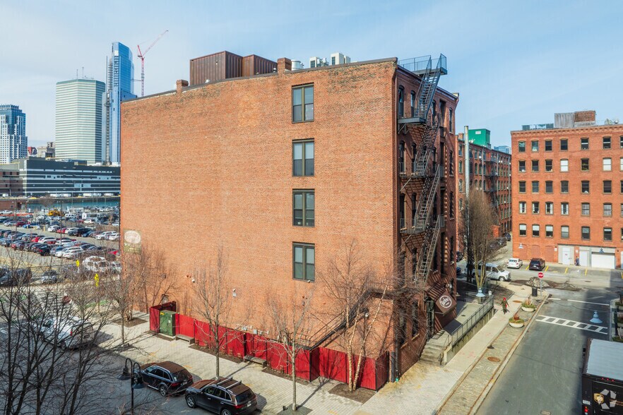 241 A St, Boston, MA à louer - Photo de l’immeuble – Image 2 sur 5
