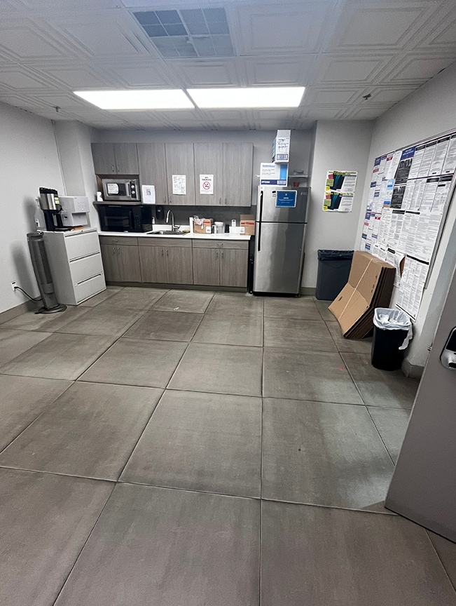 137-141 W Commercial Ave, Moonachie, NJ à louer Photo intérieure– Image 1 sur 11