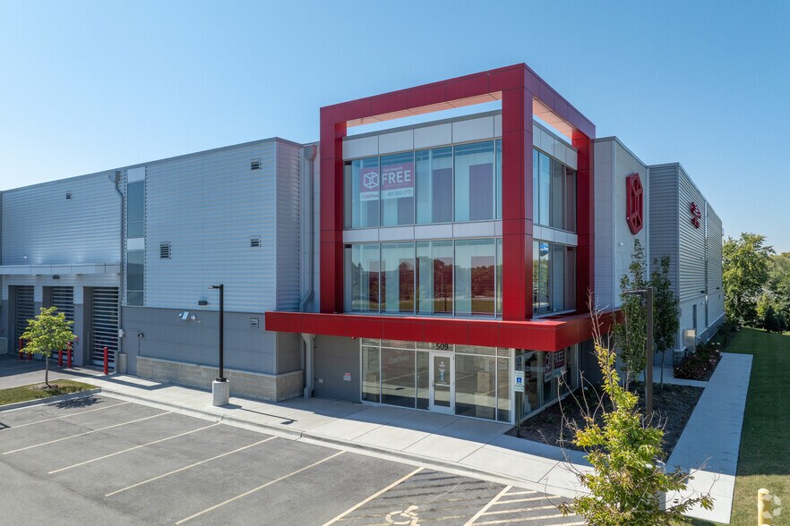 529 Boughton rd, Bolingbrook, IL à louer - Photo de l’immeuble – Image 2 sur 7