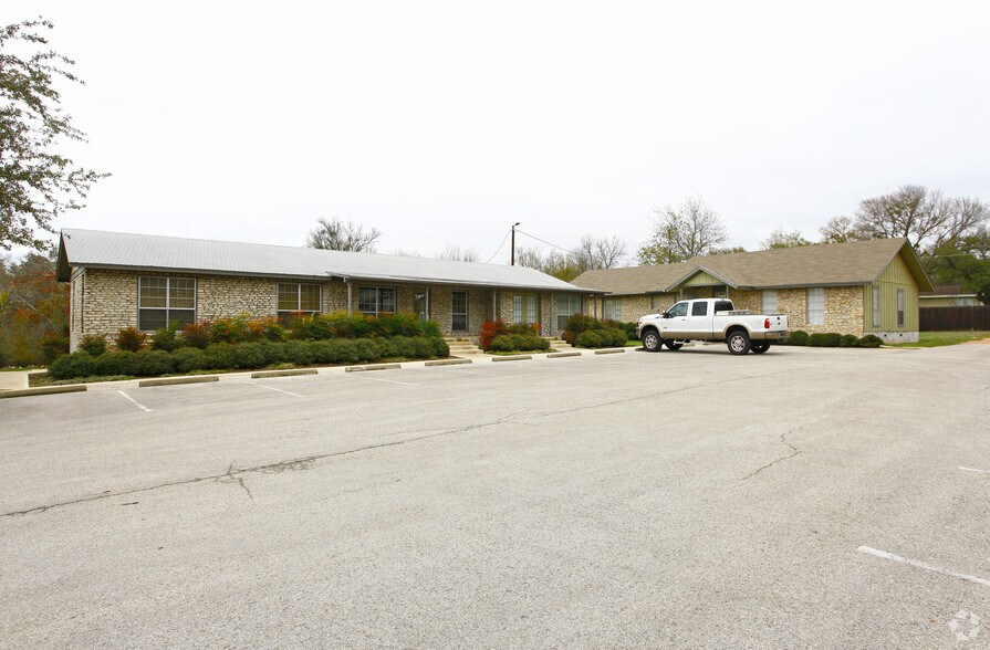 1326 W Highway 290, Dripping Springs, TX à louer - Photo de l’immeuble – Image 3 sur 5