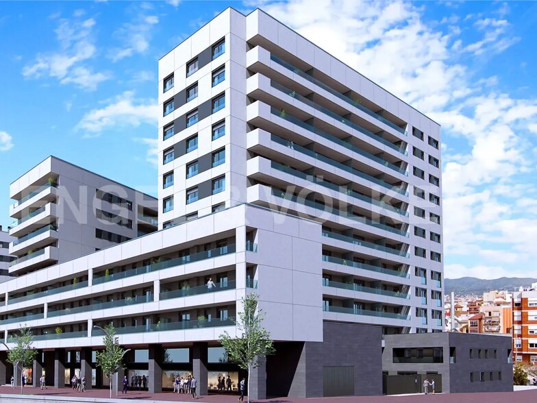 Immeuble residentiel dans Badalona, Barcelona à vendre - Photo de l’immeuble – Image 2 sur 4