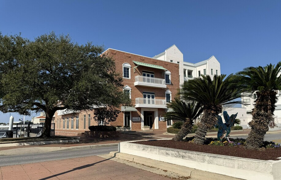 815 Palafox St, Pensacola, FL à vendre - Photo de l’immeuble – Image 3 sur 9