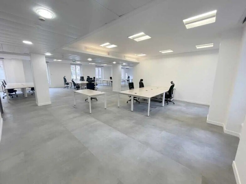 148 Boulevard Haussmann, Paris à louer - Photo de l’immeuble – Image 3 sur 18