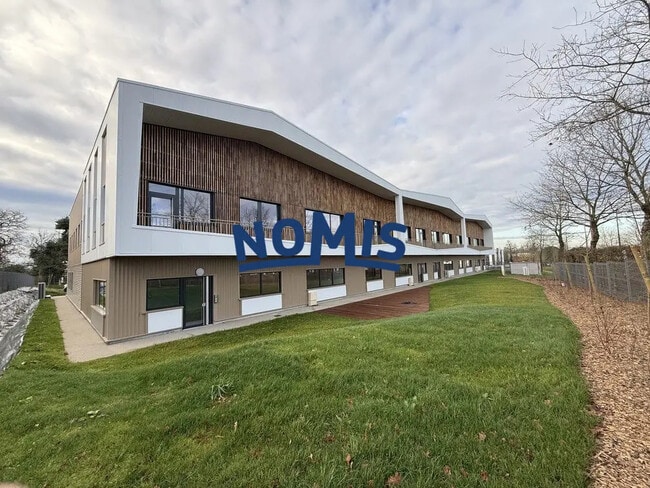 Plus de détails pour Local d’activités à vendre