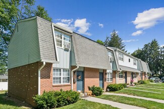 Plus de détails pour 305 S Warminster Rd, Hatboro, PA - Logement à vendre
