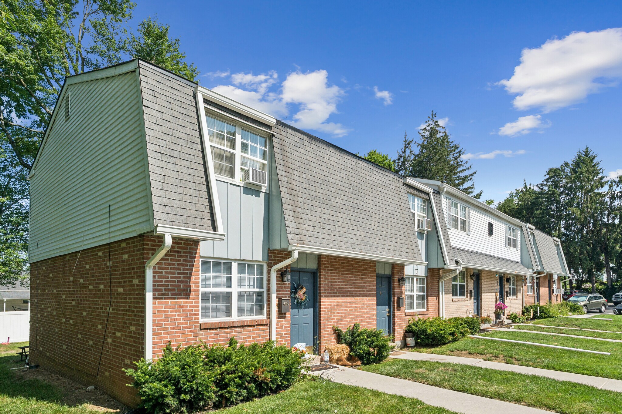 305 S Warminster Rd, Hatboro, PA à vendre Photo de l’immeuble– Image 1 sur 11