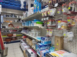 Plus de détails pour Local commercial à louer