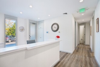 1816 San Miguel Dr, Walnut Creek, CA à louer Numérisation 3D Matterport– Image 1 sur 13