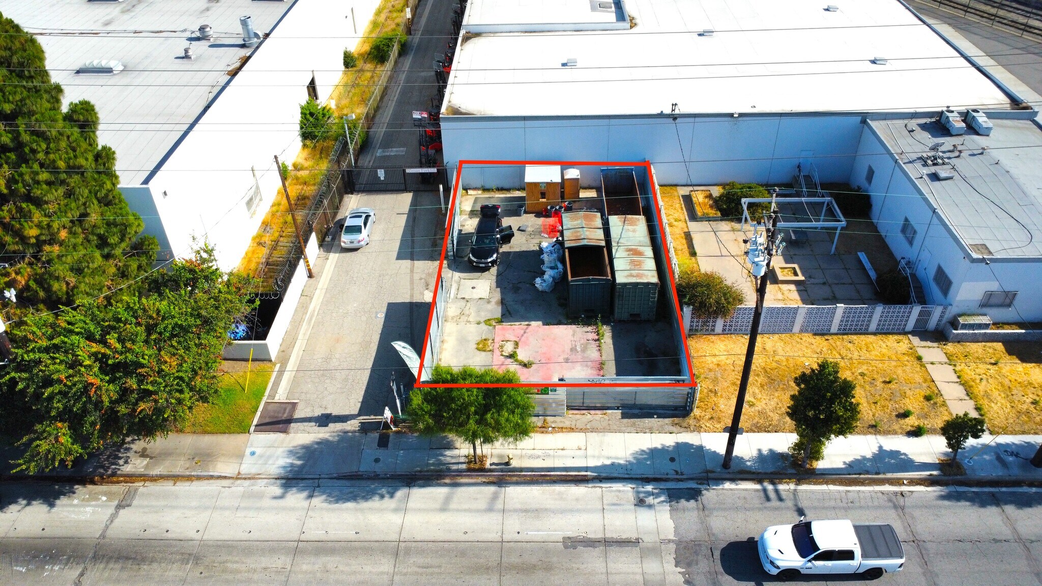 5362 E Slauson Ave, Commerce, CA à vendre Photo de l’immeuble– Image 1 sur 5