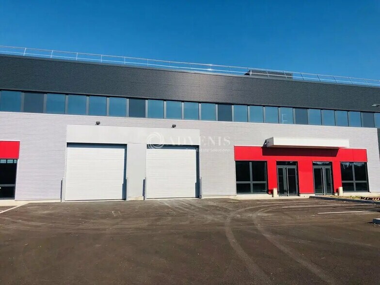 Local d’activités dans Bernolsheim à louer - Photo de l’immeuble – Image 2 sur 11