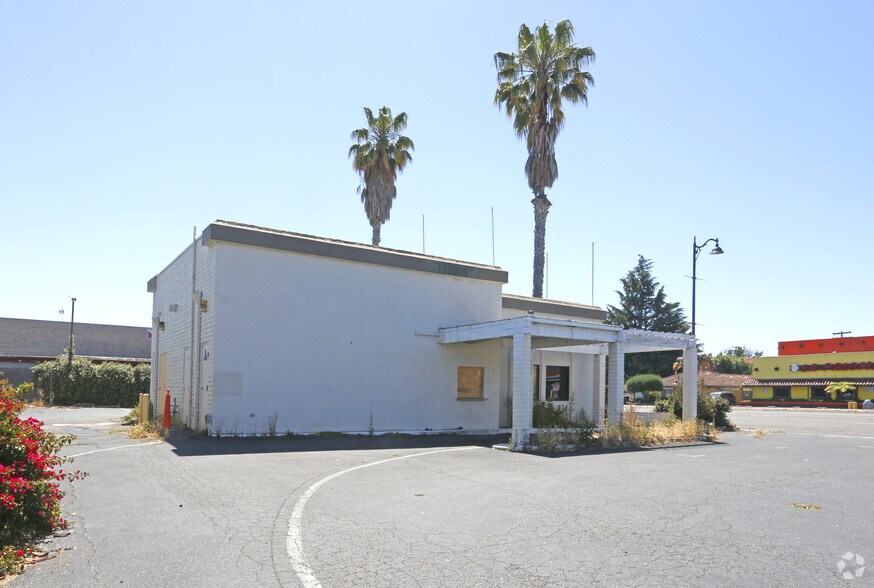 2277 El Camino Real, Santa Clara, CA à vendre - Photo de l’immeuble – Image 3 sur 7