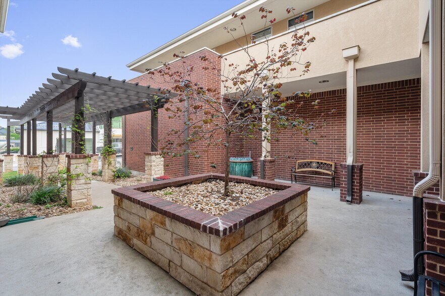 503 E Palm Valley Blvd, Round Rock, TX à louer - Photo de l’immeuble – Image 3 sur 15