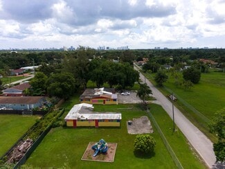 Plus de détails pour 190 NW 163rd St, Miami, FL - Spécialisé à vendre