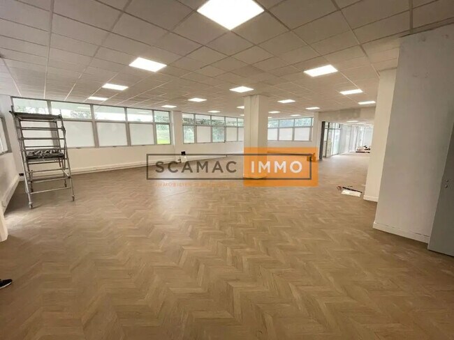 Plus de détails pour Bureau à louer