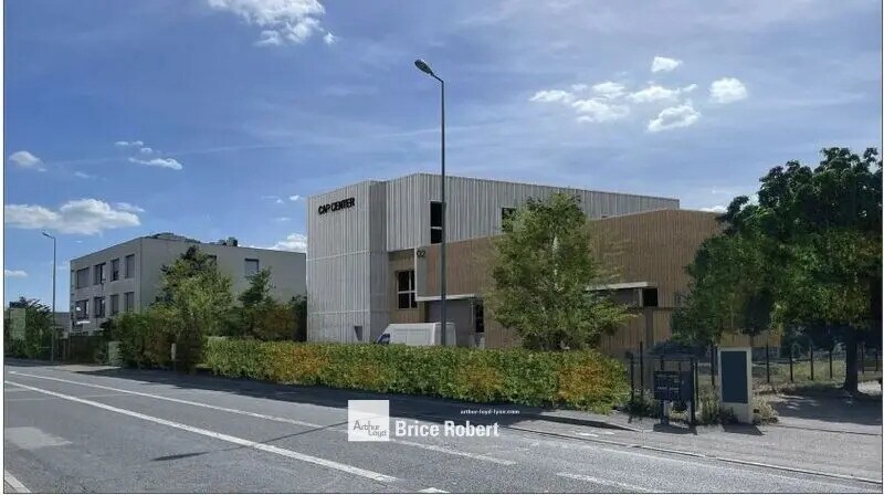 Bureau dans Chassieu à louer Photo de l’immeuble– Image 1 sur 5